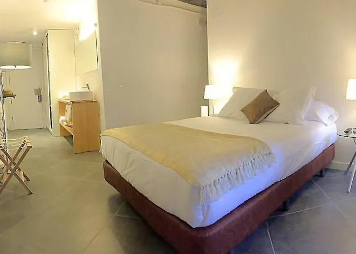Hotel Secrets Priorat Falset